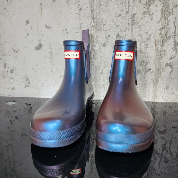 MSRP $150 Hunter Original Chelsea Nebula Iridescent Boots Size 9 New - Picture 2 of 4